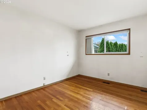 14633 SE Taylor Court Portland OR 97233