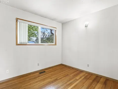 14633 SE Taylor Court Portland OR 97233
