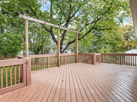 14633 SE Taylor Court Portland OR 97233