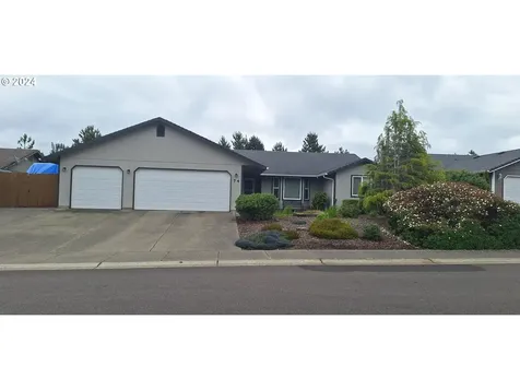 74 Park Village Drive Florence OR 97439