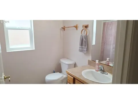 74 Park Village Drive Florence OR 97439