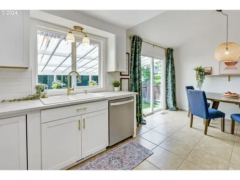 6834 Se 68th Court Hillsboro OR 97123