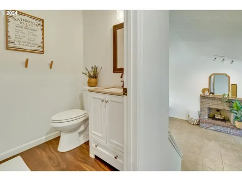 6834 Se 68th Court Hillsboro OR 97123