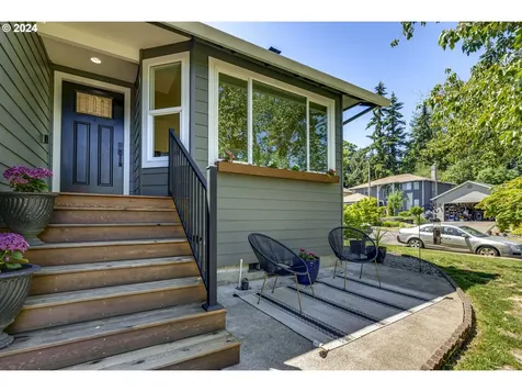 6834 Se 68th Court Hillsboro OR 97123