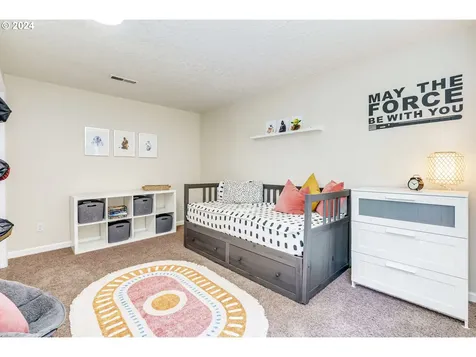 6834 Se 68th Court Hillsboro OR 97123