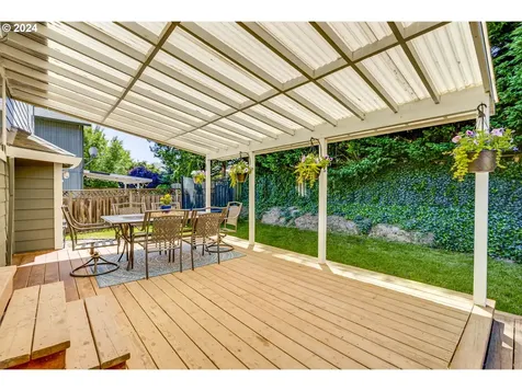 6834 Se 68th Court Hillsboro OR 97123