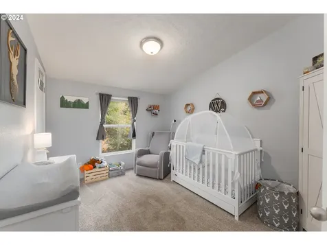 481 Gentry Way Roseburg OR 97471