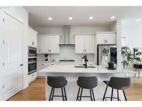 6938 SE Skipper Lane Hillsboro OR 97123