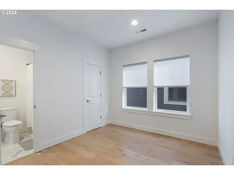 6938 SE Skipper Lane Hillsboro OR 97123
