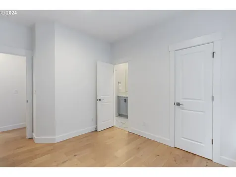 6938 SE Skipper Lane Hillsboro OR 97123