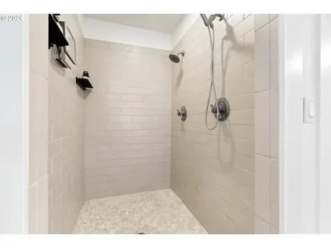 5426 Ne 32nd Place Portland OR 97211