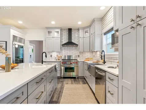 5426 Ne 32nd Place Portland OR 97211