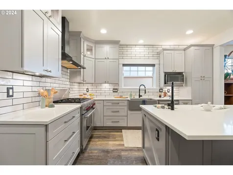 5426 Ne 32nd Place Portland OR 97211