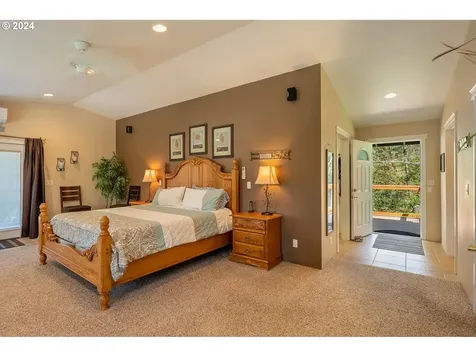 89915 Ben Bunch Road Florence OR 97439