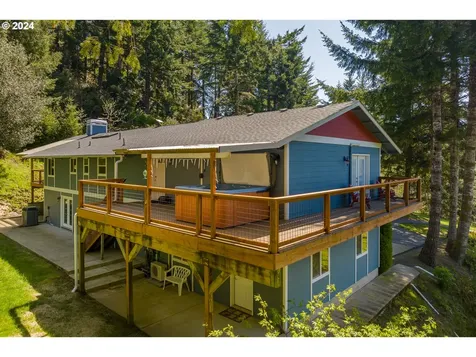 89915 Ben Bunch Road Florence OR 97439