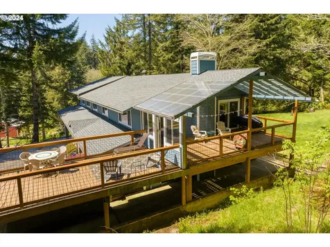 89915 Ben Bunch Road Florence OR 97439