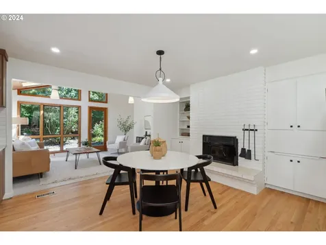 3310 Sw 70th Avenue Portland OR 97225