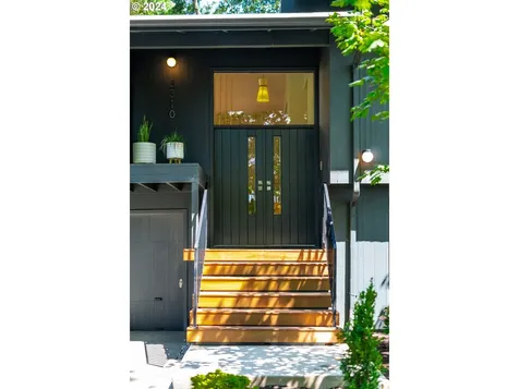 3310 Sw 70th Avenue Portland OR 97225