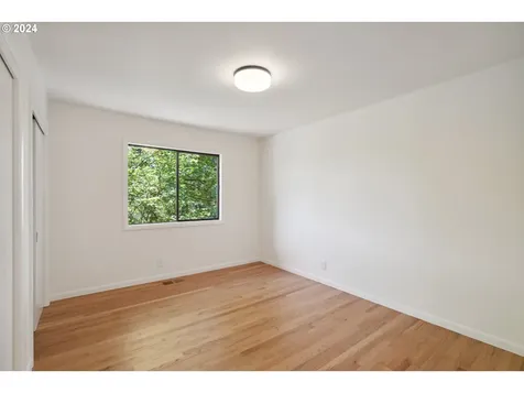 3310 Sw 70th Avenue Portland OR 97225