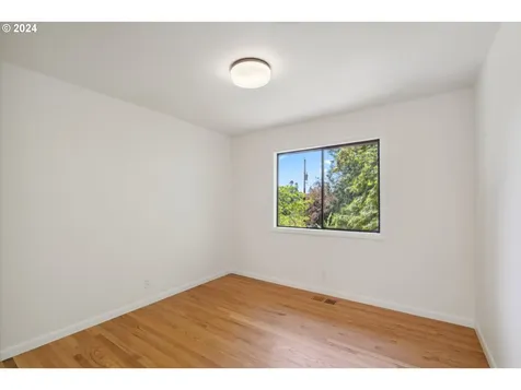 3310 Sw 70th Avenue Portland OR 97225
