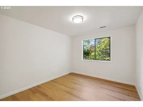 3310 Sw 70th Avenue Portland OR 97225