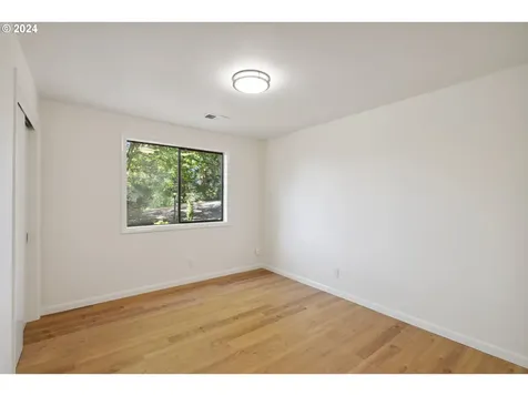 3310 Sw 70th Avenue Portland OR 97225
