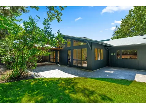 3310 Sw 70th Avenue Portland OR 97225