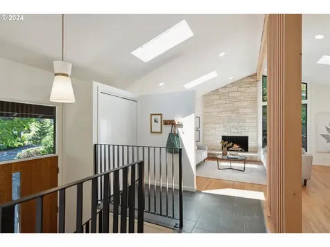 3310 Sw 70th Avenue Portland OR 97225