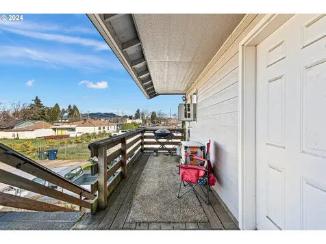 1891 17th Street Springfield OR 97477
