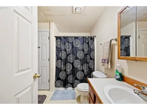1891 17th Street Springfield OR 97477