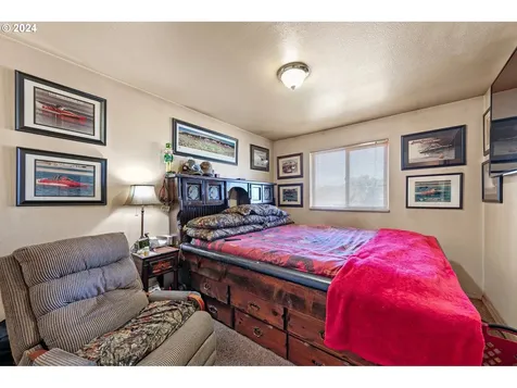1891 17th Street Springfield OR 97477