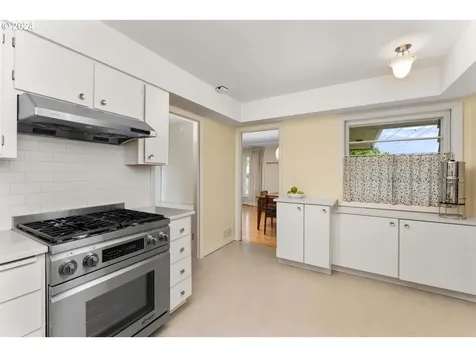 179 Mccarver Avenue Oregon City OR 97045