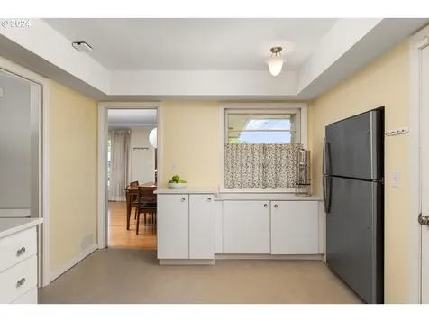 179 Mccarver Avenue Oregon City OR 97045