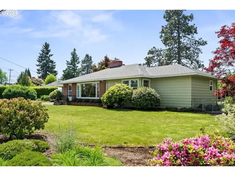 179 Mccarver Avenue Oregon City OR 97045