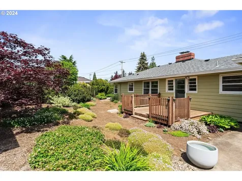 179 Mccarver Avenue Oregon City OR 97045