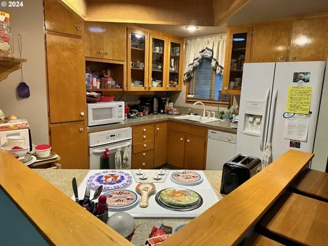 1232 Astor Way Woodburn OR 97071