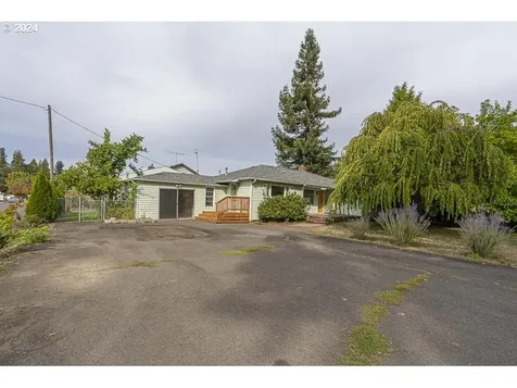 1753 Chemawa Road NE Keizer OR 97303