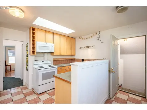 1993 E 17th Avenue Eugene OR 97403