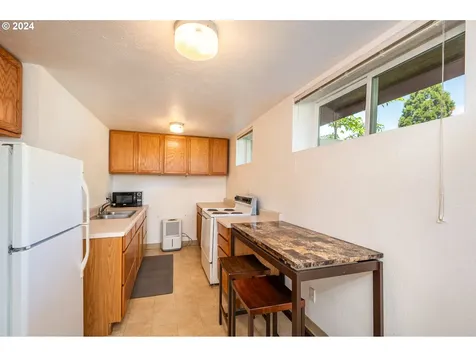 1993 E 17th Avenue Eugene OR 97403