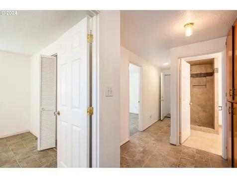 1993 E 17th Avenue Eugene OR 97403