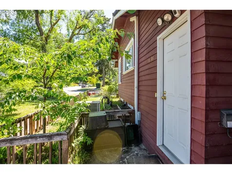 1993 E 17th Avenue Eugene OR 97403