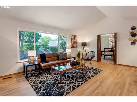 4105 Nw Carlton Court Portland OR 97229