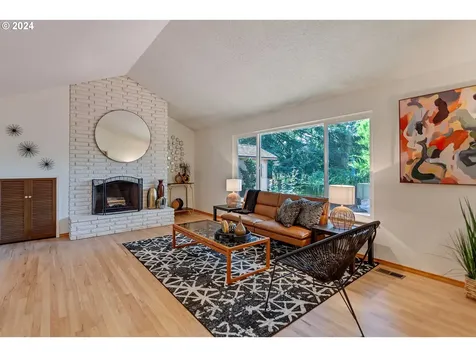 4105 Nw Carlton Court Portland OR 97229