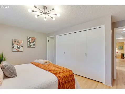 4105 Nw Carlton Court Portland OR 97229