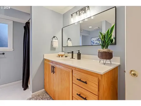 4105 Nw Carlton Court Portland OR 97229