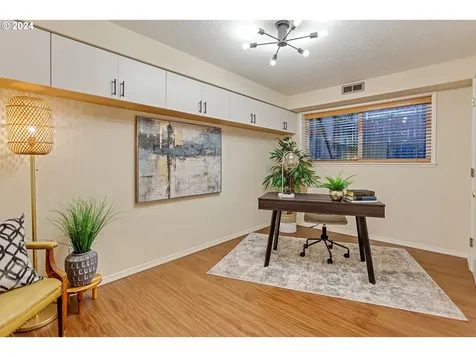 4105 Nw Carlton Court Portland OR 97229
