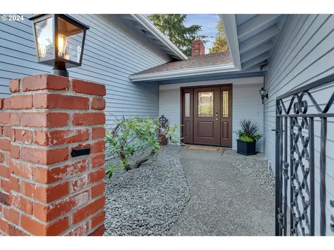 4105 Nw Carlton Court Portland OR 97229