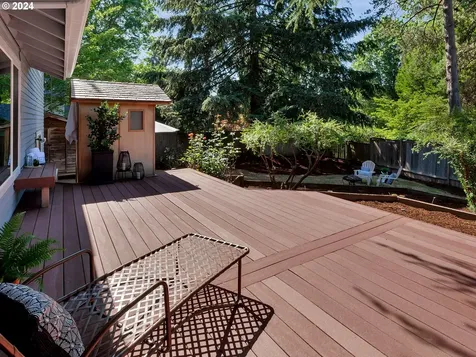 4105 Nw Carlton Court Portland OR 97229