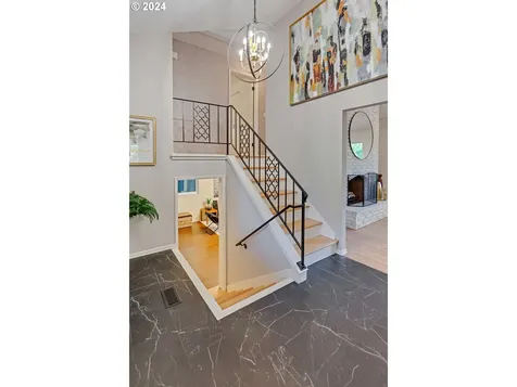 4105 Nw Carlton Court Portland OR 97229