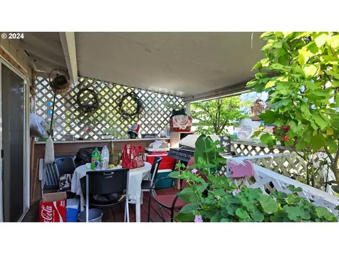 1585 SE 5th Street Gresham OR 97080